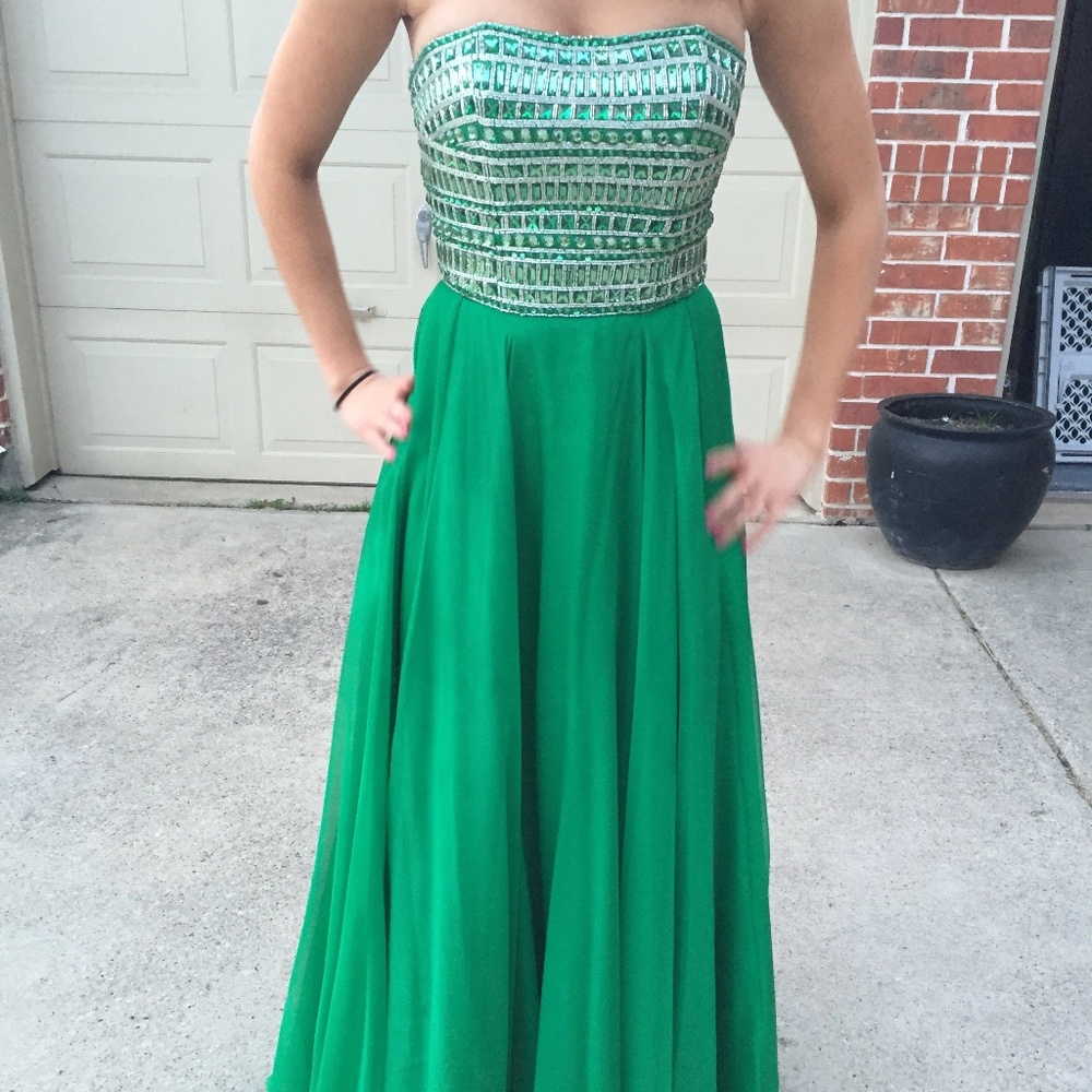 Sherri Hill Prom Dress